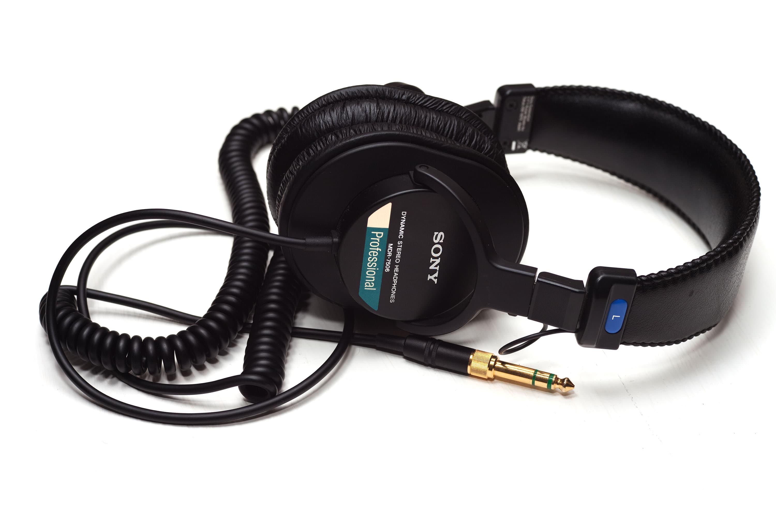 Sony MDR-7506 Professional Studio Monitor Headphones